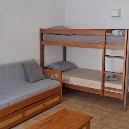 Apart. Sarabia アパート ポルティマン